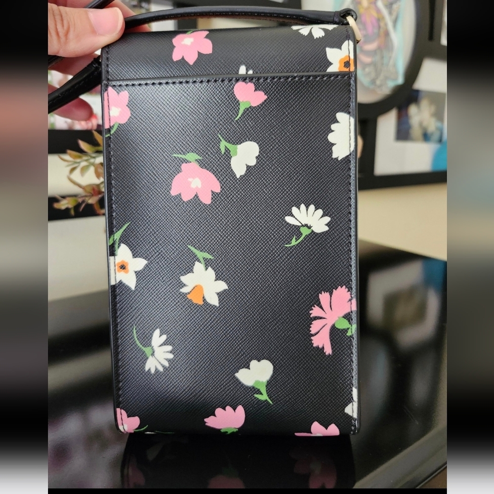 ❣️EUC❣️SM Kate Spade Black and Pink Floral Crossbody Bag - Picture 2 of 5